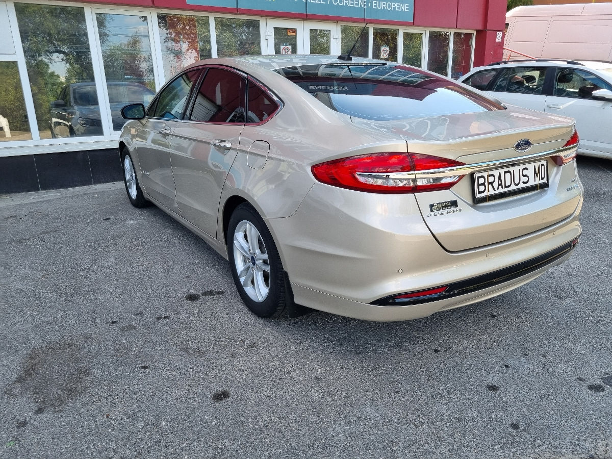 Ford Fusion Se 2019