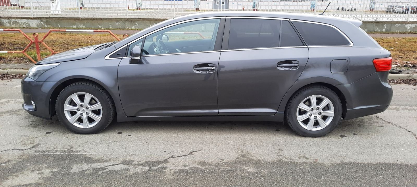 Аренда авто Toyota Avensis в Кишиневе - от 22 €/день- bradus.md