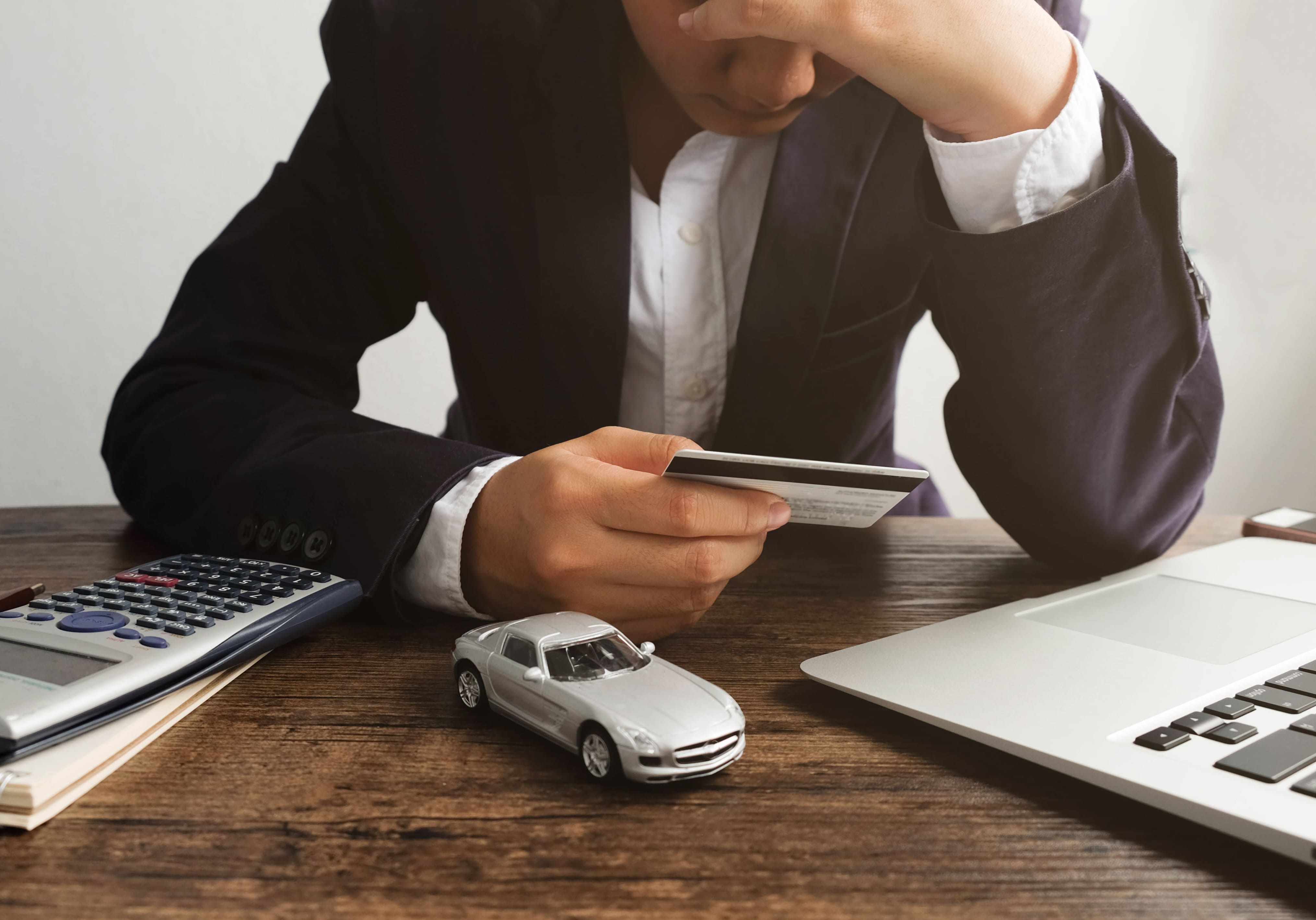 Diferența dintre franșiză și depozit de garanție la chiria auto